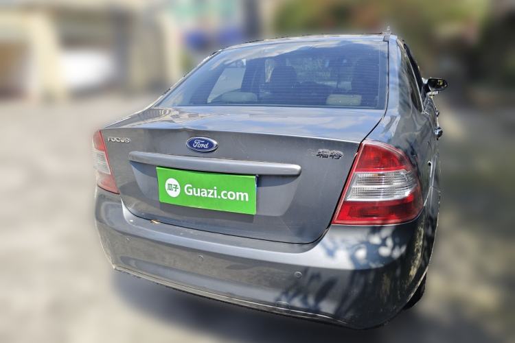 Used Ford Focus 2011 Sedan 1.8L Automatic Fashion Edition
