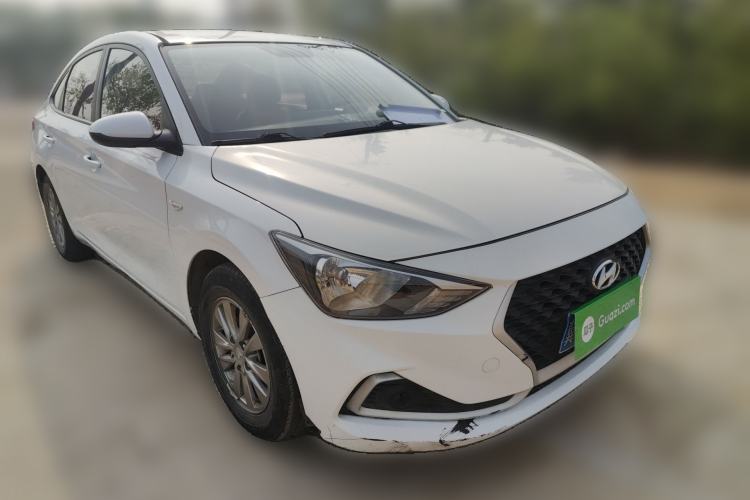 Used Hyundai Celesta 2018 1.6L Automatic GL Enjoyment Edition China VI compliant Front Right 45 Deg