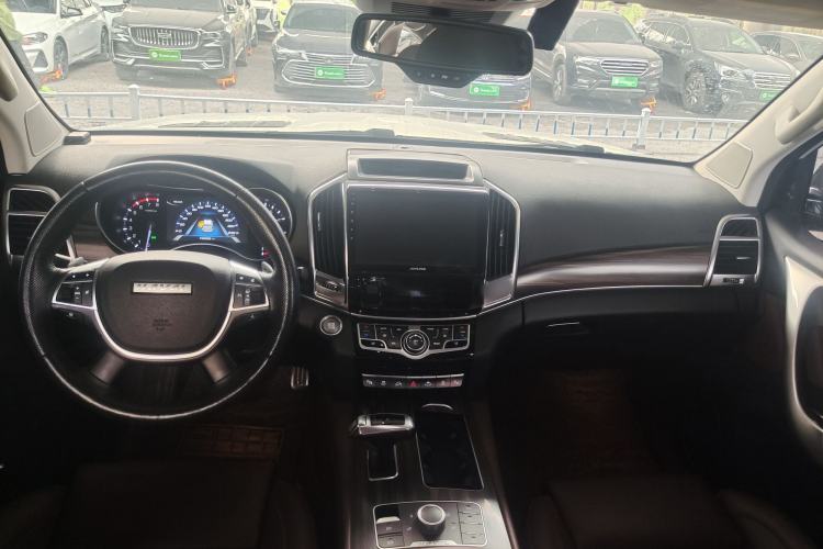 Used Haval H9 2017 2.0T Gasoline 4x4 Luxury 7-Seater