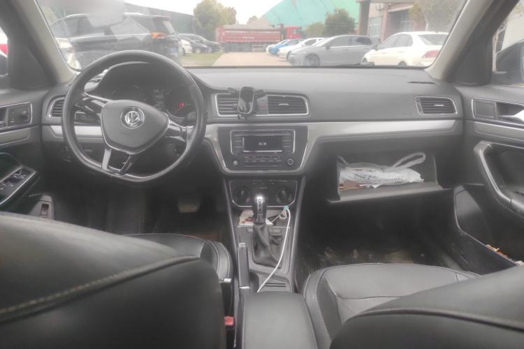 Used Volkswagen Lavida 2015 1.6L Automatic Comfort Edition