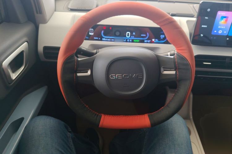 Used Geely Galaxy Panda 2024 Panda Mini 200km Endurance Bear Steering Wheel