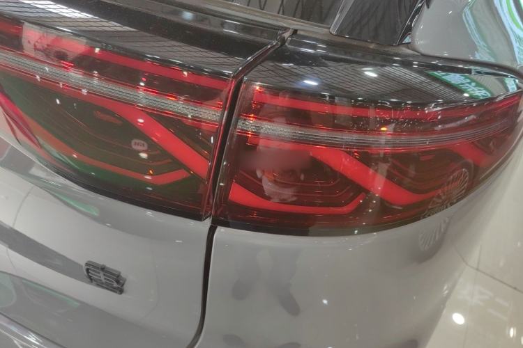 Used BYD Tang New Energy 2025 DM-i 115KM Cloud Ride Flagship Model Exterior 3