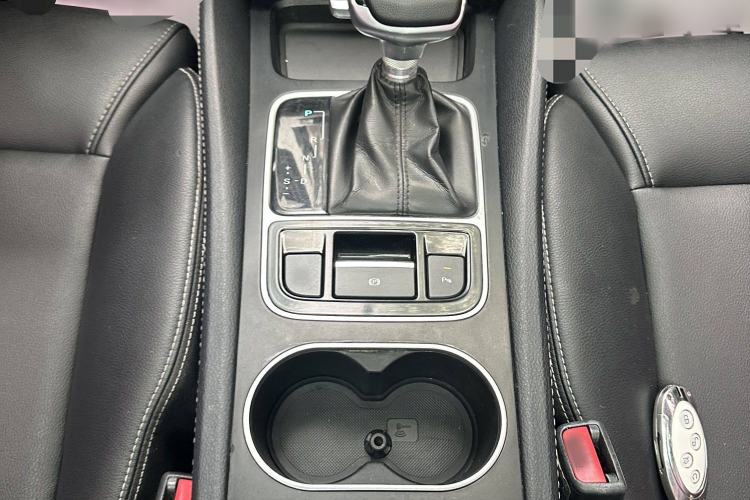 Used BYD Song MAX 2018 1.5T Automatic Smart Connect Elite Model with 6 Seats