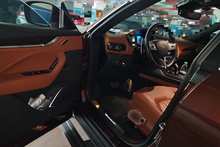 Used Maserati Levante 2016 3.0T Standard Edition Driver Seat