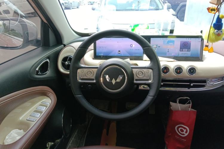 Used Wuling Bingo 2023 410 km Lingxi Deluxe Edition Steering Wheel