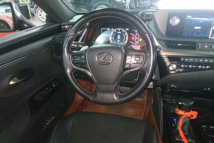 Used Lexus ES 2020 200 Excellence Edition