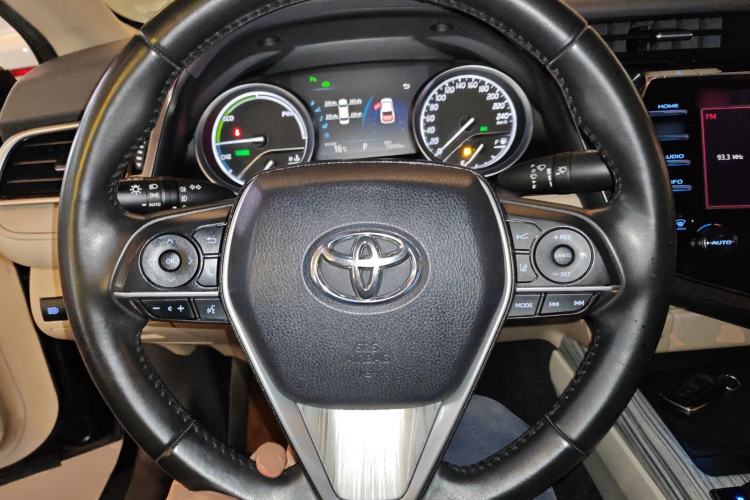 Used Toyota Camry 2018 Dual-Engine 2.5 HG Luxury Edition
