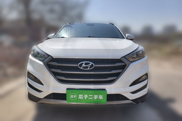 Used Hyundai Tucson 2015 2.0L Automatic Two-Wheel Drive Smart Version