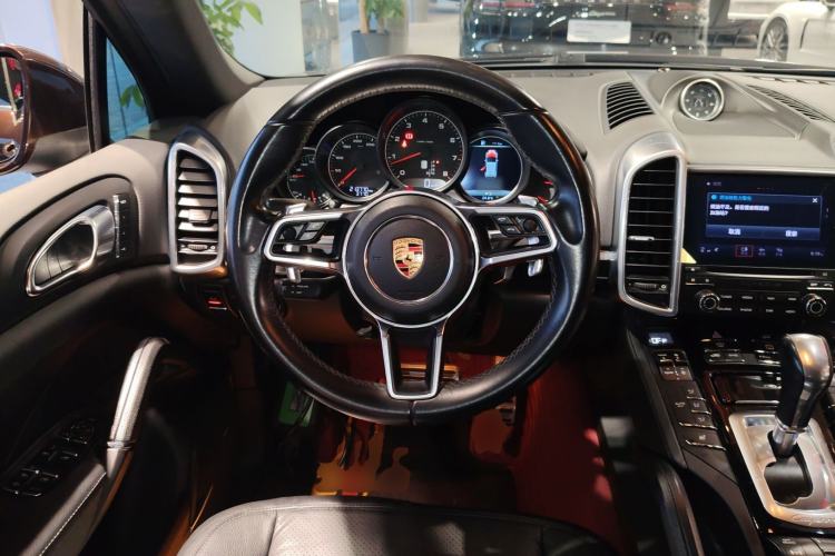 Used Porsche Cayenne 2016 Cayenne 3.0T Steering Wheel