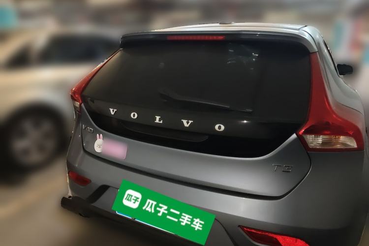 Used Volvo V40 2019 T3 Zhiyi Edition
