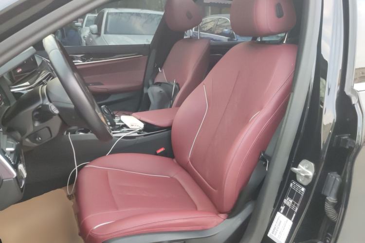 Used BMW 5 Series 2022 Second Facelift 525Li M Sport Package Left Front Seat