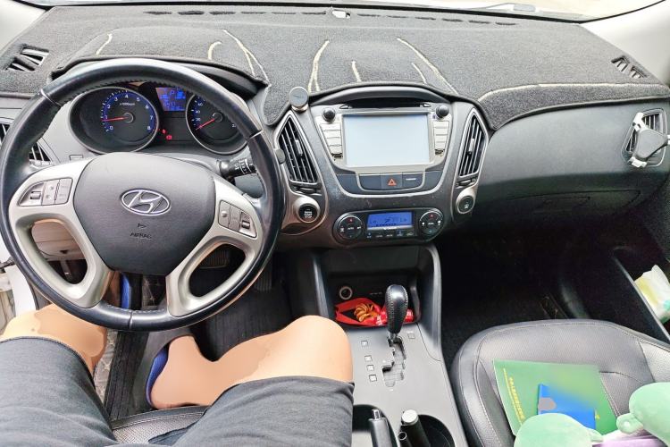 Used Hyundai ix35 2015 2.0L Automatic 2WD Smart Version China V Standard
