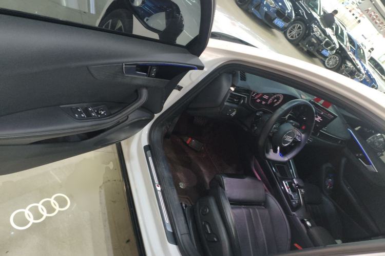 Used Audi A4L 2023 40 TFSI Luxury Dynamic Model