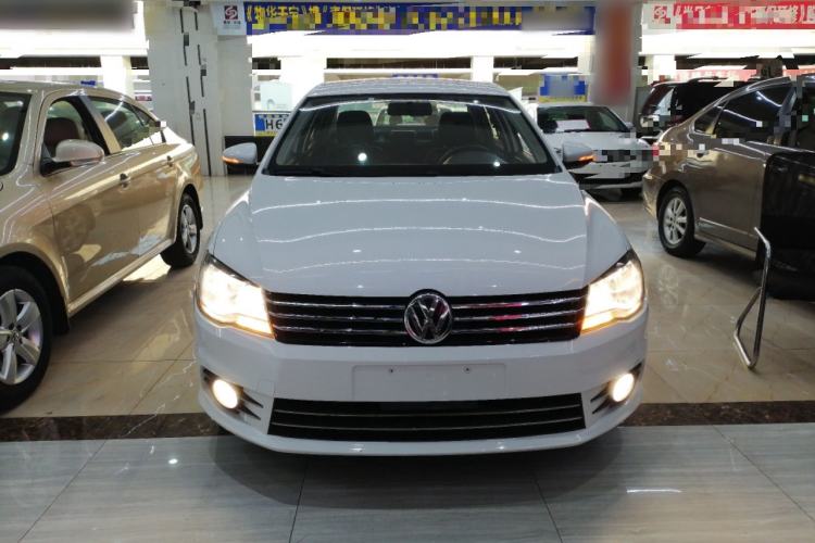 Used Volkswagen Bora 2015 Value Edition 1.6L Manual Fashionable Style
