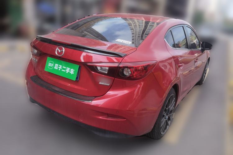 Used Mazda 3 Axela 2016 Sedan 2.0L Automatic Flagship Model
