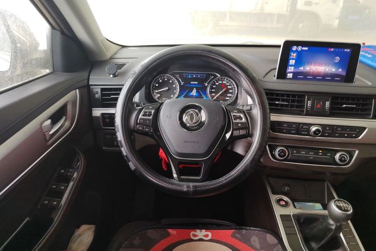 Used FORTHING Joyear X5 2017 Jingxiang Series 1.5T Manual Luxury Model
