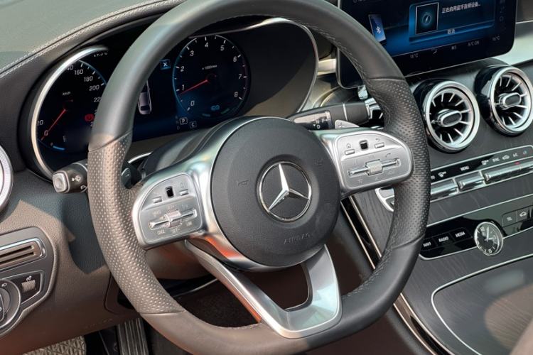 Used Mercedes-Benz C-Class 2021 C 260 L Sport Edition Star Collection Interior 3