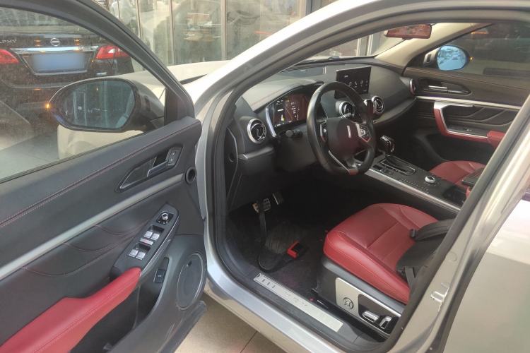 Used Wey VV5 2019 Upgraded Model 2.0T Two-Wheel Drive Flagship Version China V Standard