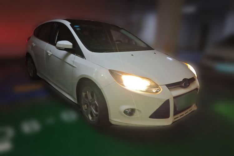 Used Ford Focus 2012 Hatchback 2.0L Manual Luxury Sport Model