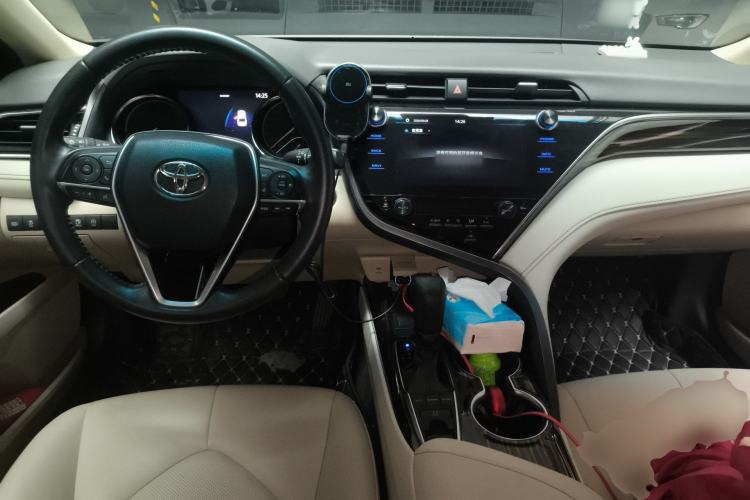 Used Toyota Camry 2019 Revised Version 2.5G Luxury Edition Center Console