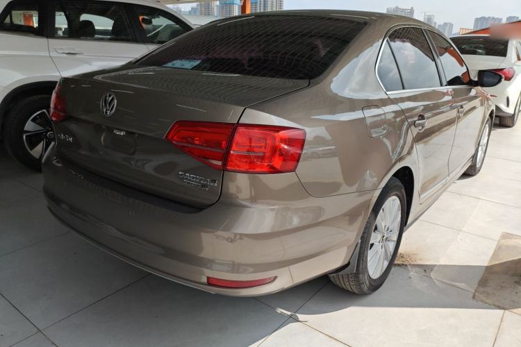 Used Volkswagen Sagitar 2015 230TSI Automatic Comfort Version Rear Right 45 Deg