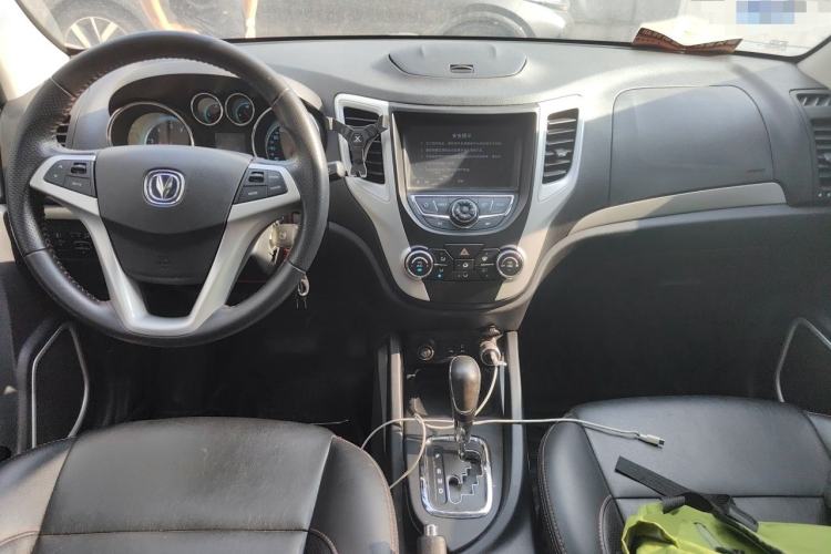 Used CHANGAN CS35 2015 1.6L Automatic Luxury Model China V Standard
