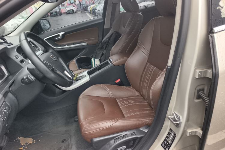 Used Volvo S60 New Energy 2018 S60L E-Drive Hybrid T6 Progressive Edition Left Front Seat