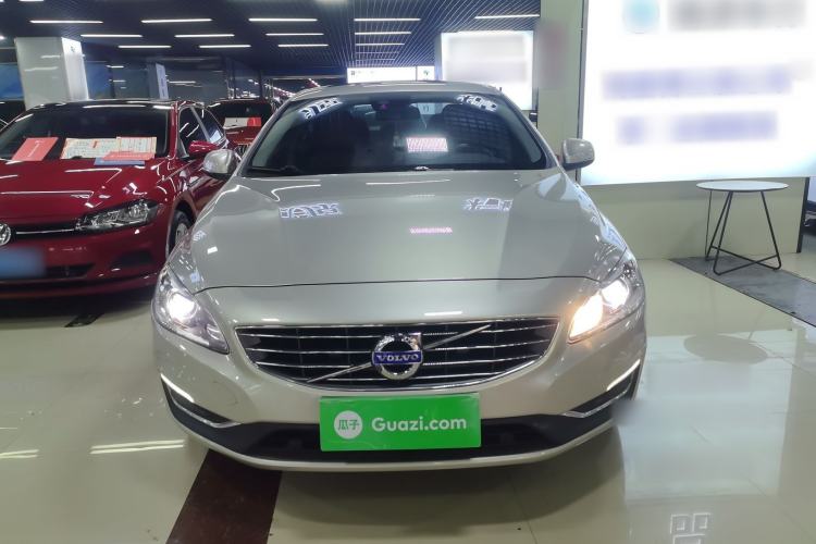 Used Volvo S60 2017 S60L T4 Smart Range Edition
