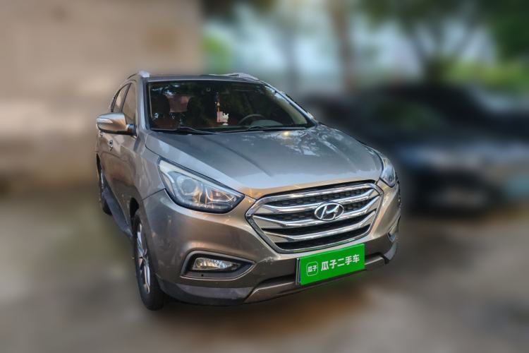 Used Hyundai ix35 2013 2.0L Automatic Two-Wheel Drive Smart GLS China IV Standard Front Right 45 Deg