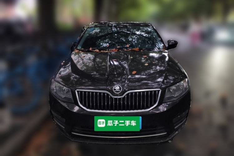 Used Skoda Octavia 2017 1.6L Automatic Smart Drive Edition Front