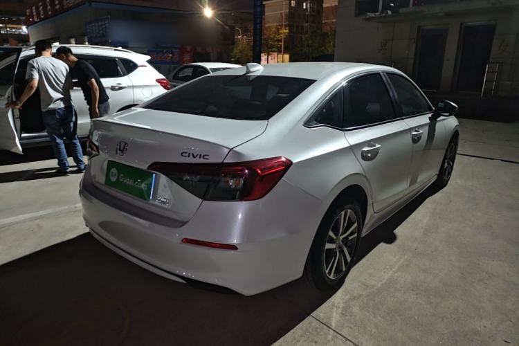 Used Honda Civic 2023 240TURBO CVT Dynamic · Center Stage Special Edition