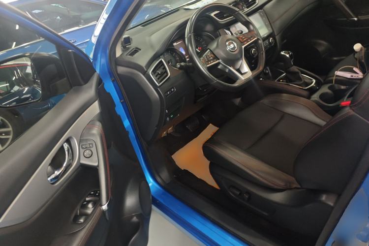 Used Nissan Qashqai 2019 2.0L CVT Luxury Edition Driver Seat