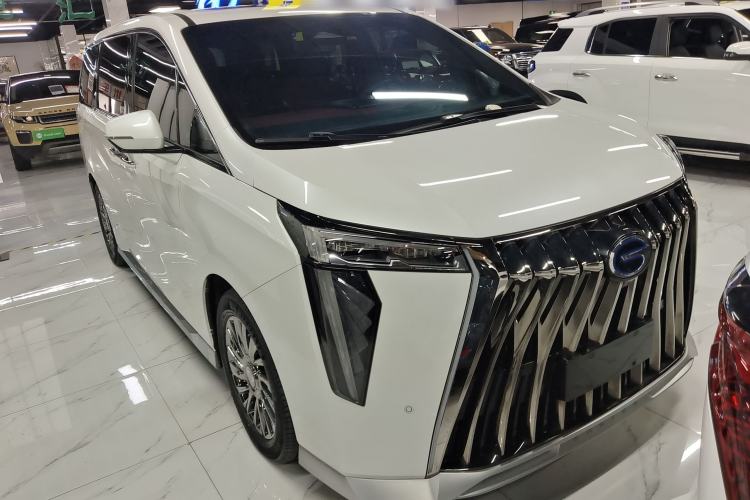 Used GAC Trumpchi M8 2023 Zongshi Series Dual-Motor Supreme Edition Front Right 45 Deg