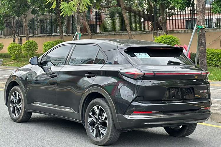 Used NETA U 2023 NETA U-Ⅱ 400 U Show Edition – Lithium Iron Phosphate
