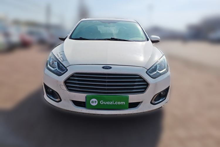 Used Ford Escort 2015 1.5L Manual Fashion Edition