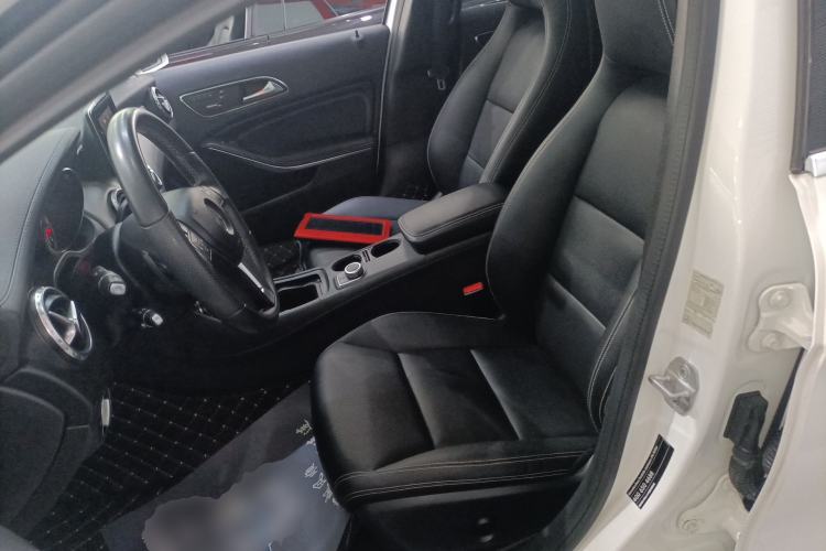 Used Mercedes-Benz GLA 2015 GLA 220 4MATIC Luxury Model
