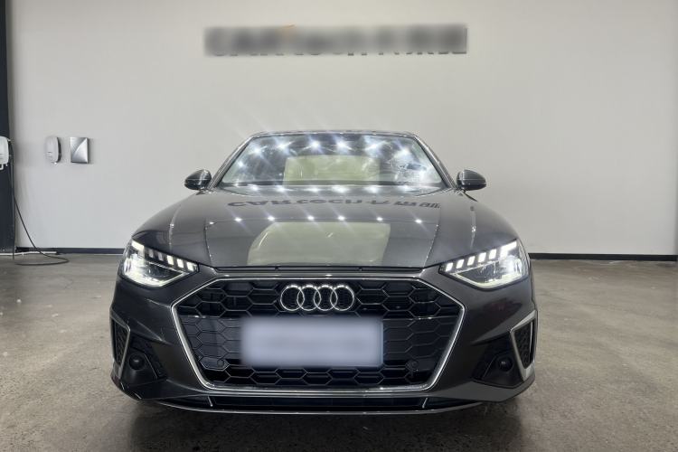 Used Audi A4L 2023 40 TFSI Fashion Dynamic Model
