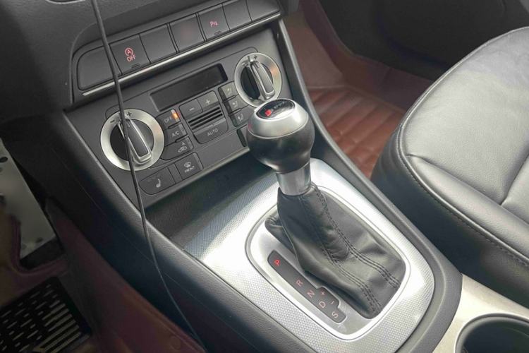 Used Audi Q3 2015 35 TFSI Comfort Model