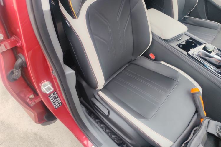 Used Baojun RC-6 2019 1.5T CVT 24-Hour Online Prestige Edition
