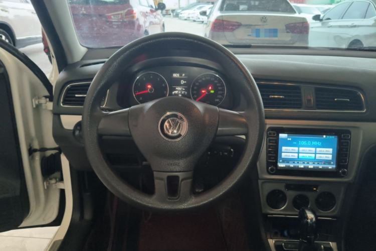 Used Volkswagen Lavida 2014 1.6L Automatic Sport Edition
