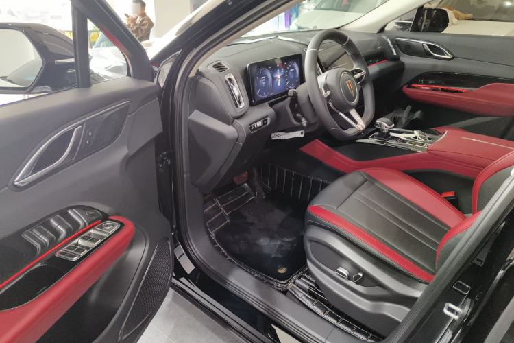 Used Hongqi HS3 2023 1.5T Two-Wheel Drive Shanwei Edition Driver Seat