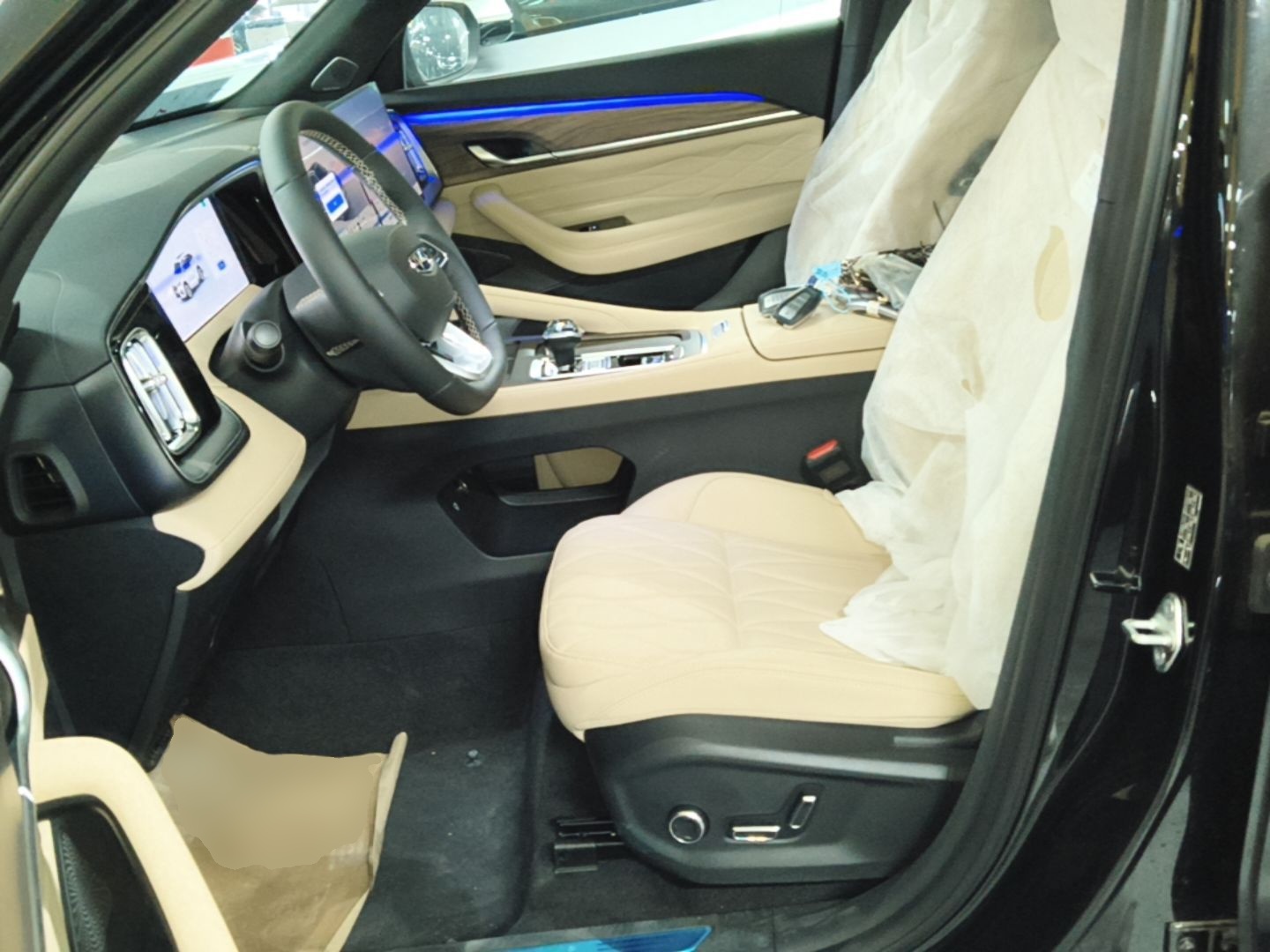 Geely Auto Monjaro L 2026 Model Oriental Yao 2.0TD Automatic Lanxing Edition — снимка 17