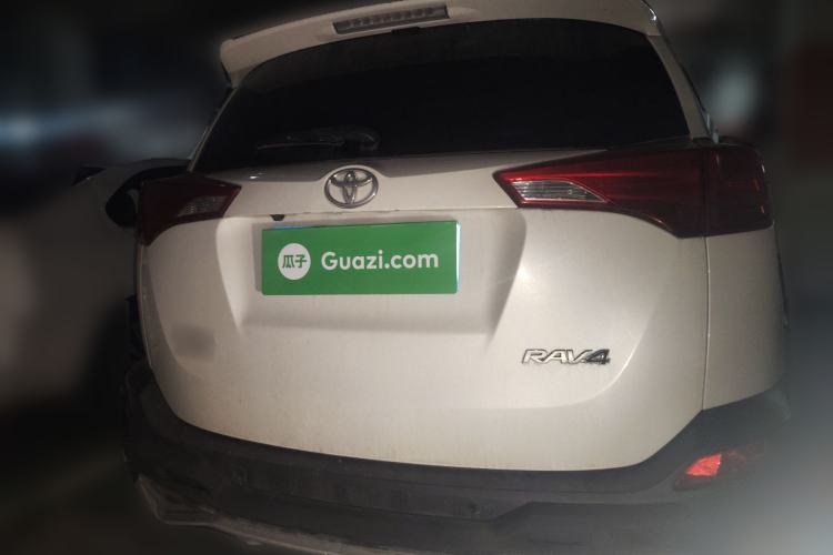 Used Toyota RAV4 2015 2.0L CVT Two-Wheel Drive Fashion Edition
