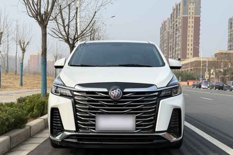 Used Buick GL8 2023 Facelifted Land Cruiser Executive Luxury Version