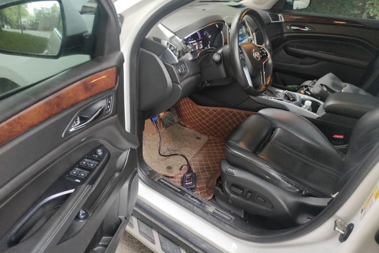 Used Cadillac SRX 2015 3.0L Elite Model
