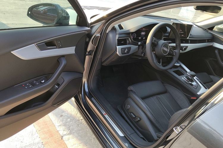 Used Audi A4L 2020 40 TFSI Luxury Dynamic Model