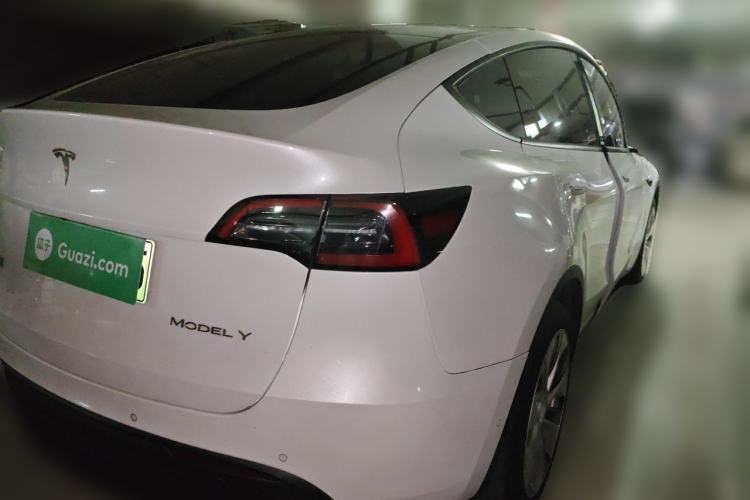 Used Tesla Model Y 2022 Long-Range All-Wheel-Drive Version