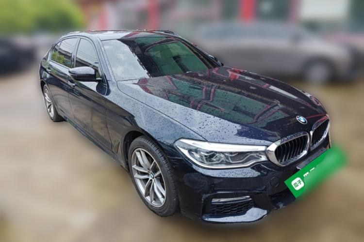 Used BMW 5 Series 2018 525Li M Sport Package Front Right 45 Deg