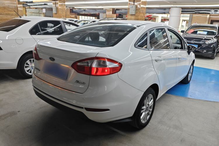 Used Ford Fiesta 2013 Sedan 1.5L Automatic Fashion Edition