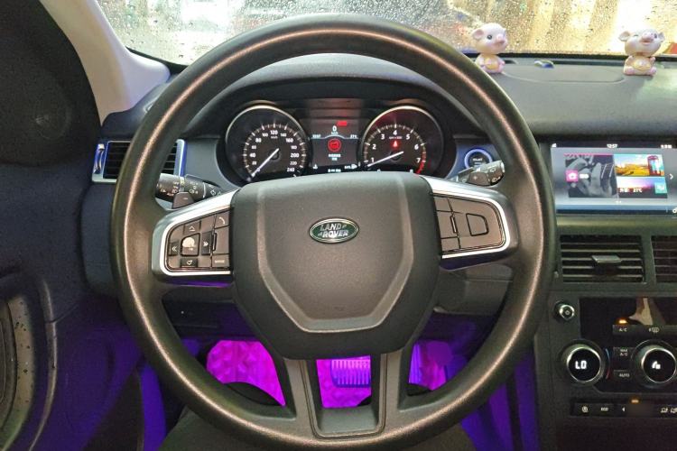 Used Land Rover Discovery Sport 2018 240 PS PURE Edition Steering Wheel